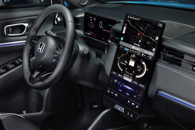 het interieur van de honda e:ny1