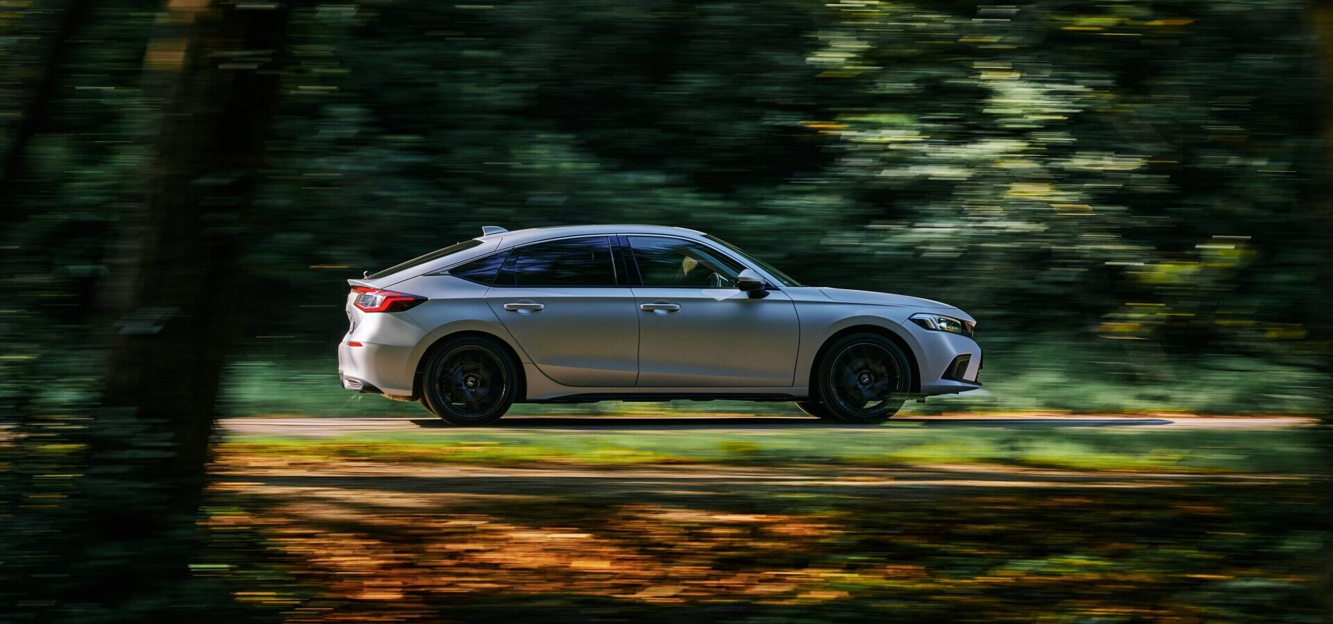 zijaanzicht van de honda civic